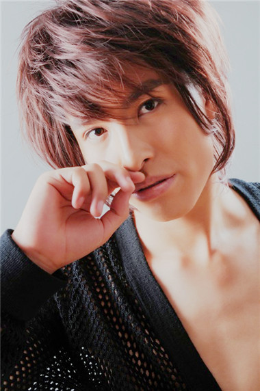 �Գ������