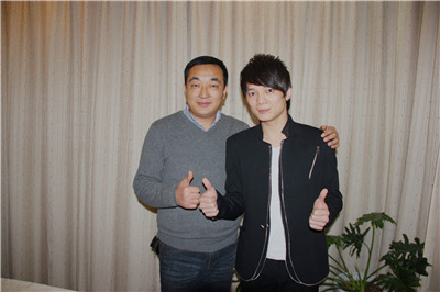 �������-����