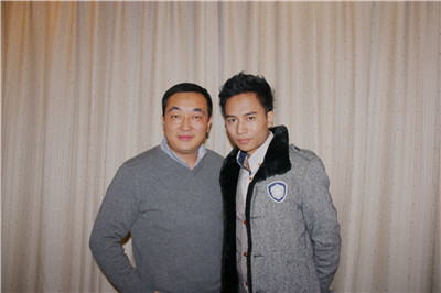 �������-����